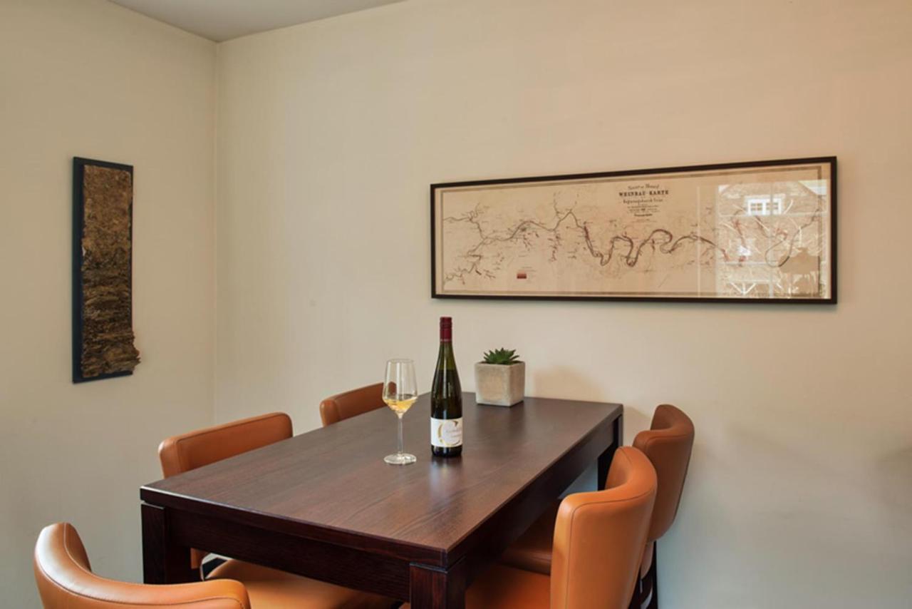 Weingut & Gaestehaus Christoph Cluesserath Trittenheim Dış mekan fotoğraf
